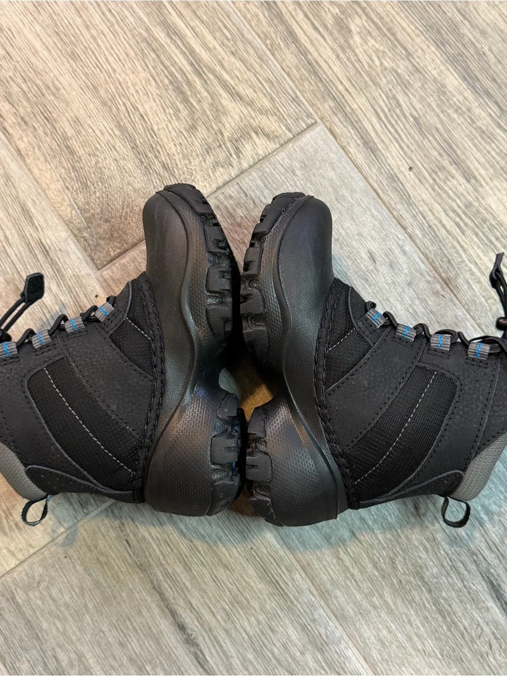 Columbia Youth Unisex Rope Tow III Waterproof, Black/Dark Compass Size 10